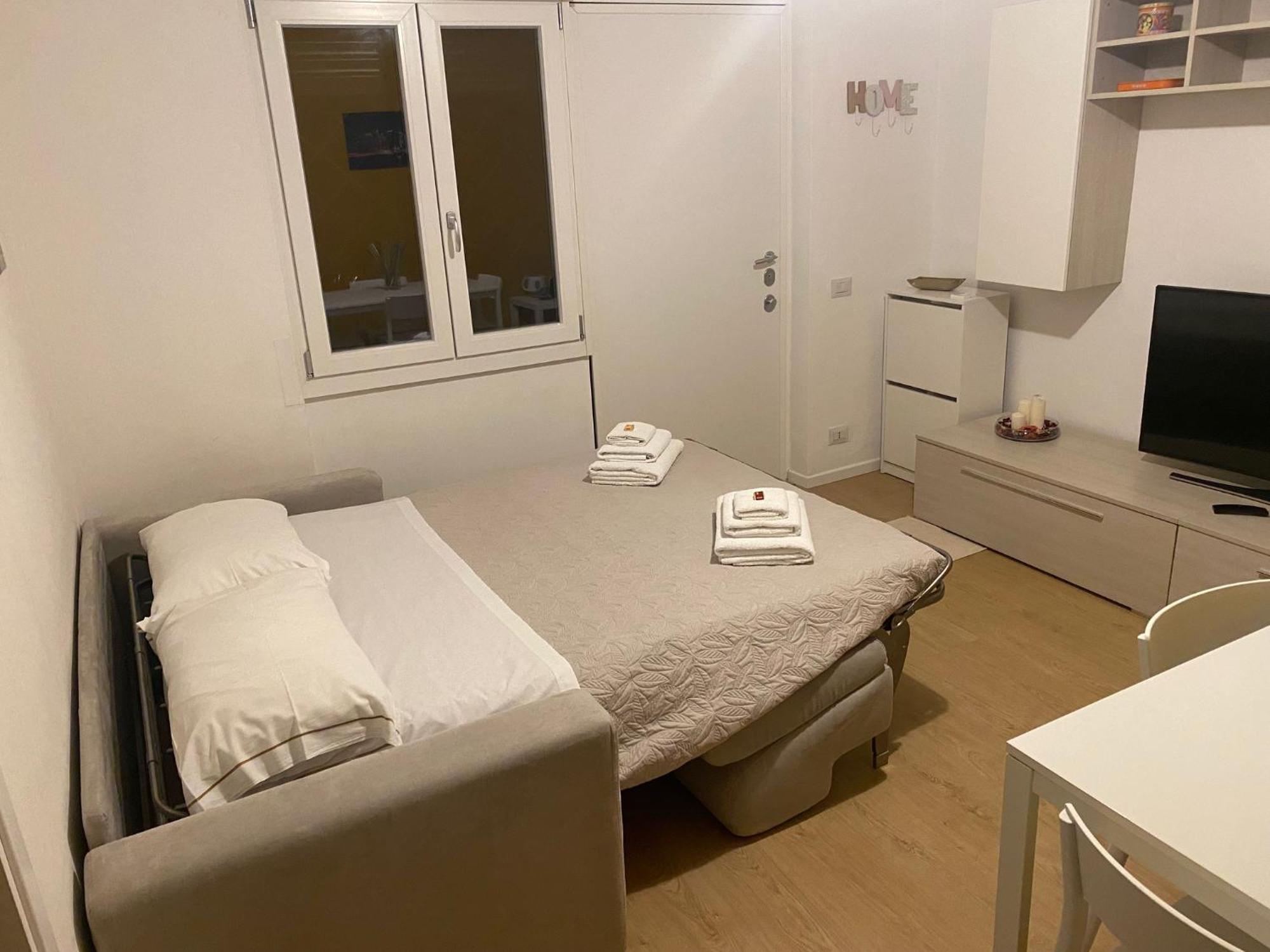Appartamento In Villa Parabiago Bagian luar foto
